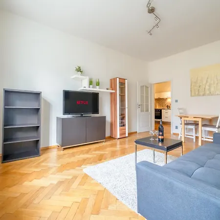 Spacious Central Budget-friendly By Rentez Apartamento *